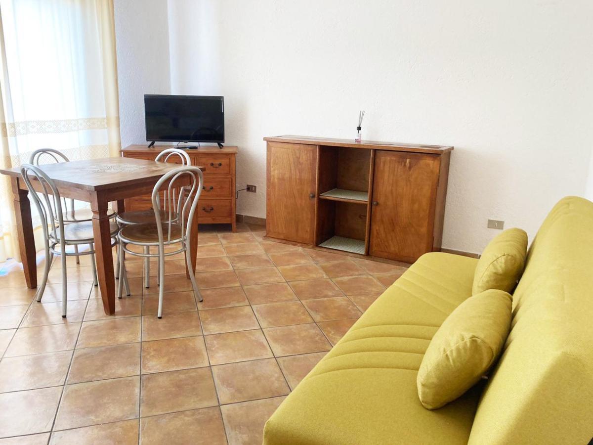Le Gemme Di Mirto Aparthotel Palau Kültér fotó